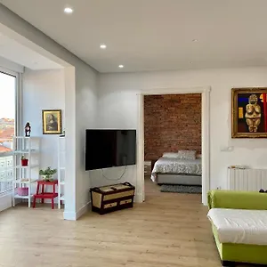 Comodo Y Moderno Piso En El Centro De Apartment