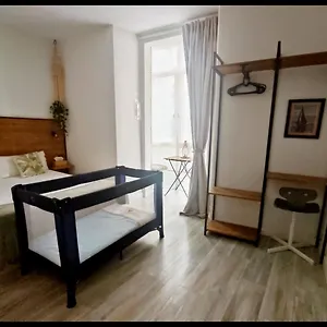  Hostel Cantiber